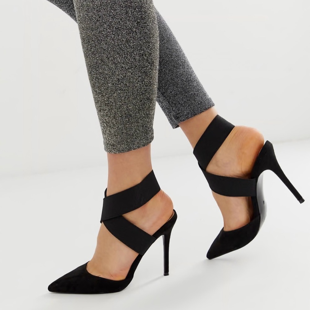 ASOS “Payback” criss-cross heels size US 4 (UK 2)